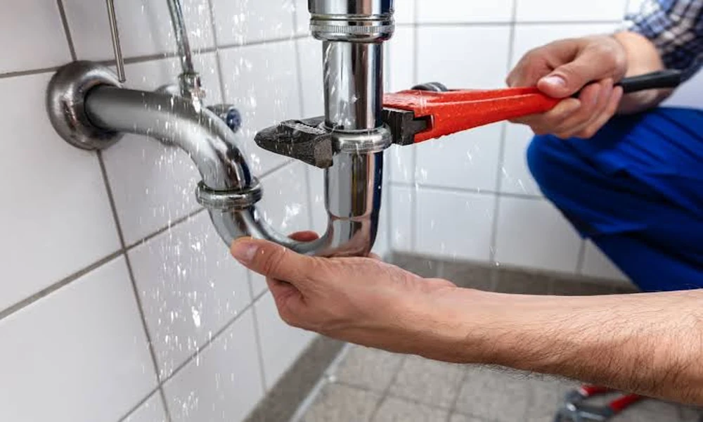 Indications That It May Be Time To Schedule Houston Water Leak Repair